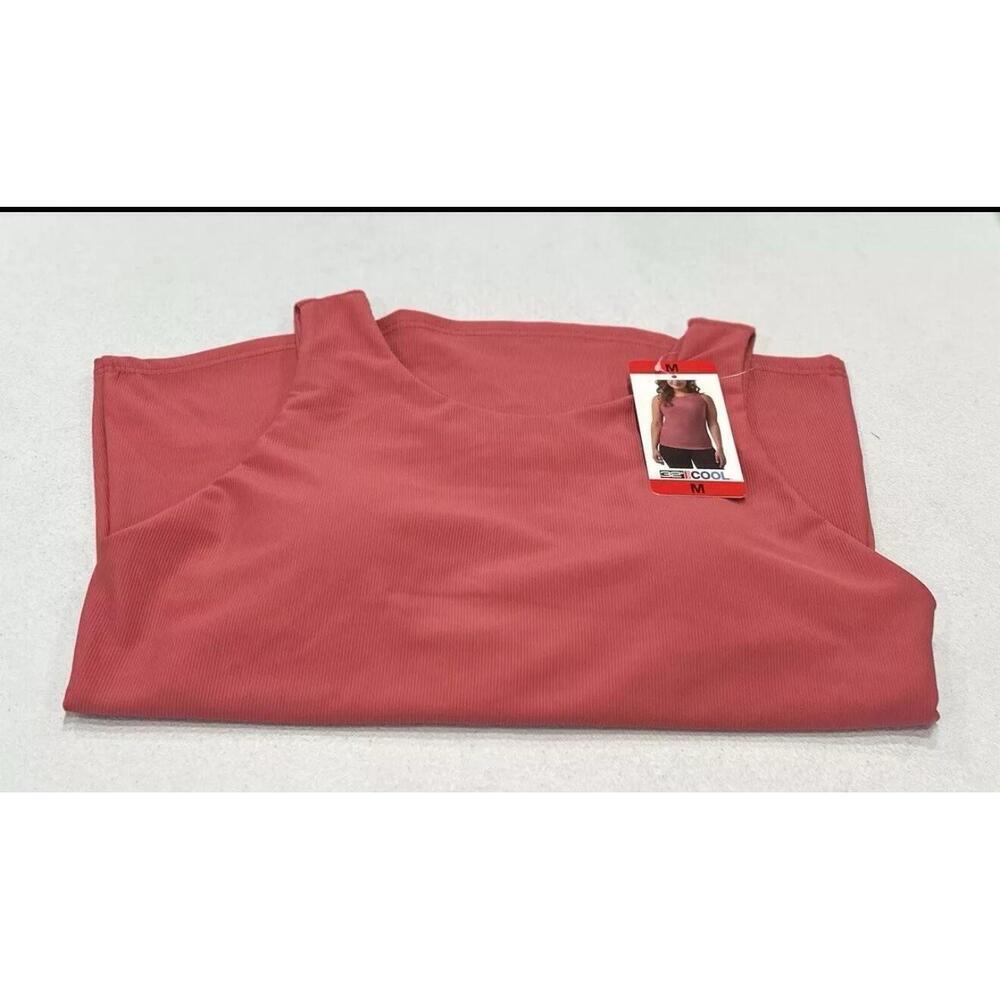 32 Degrees Cool Women's Soft Ribbed Fabric with Built-In-Bra Top Size M. AL